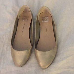 Dolce Vita Gold Flat